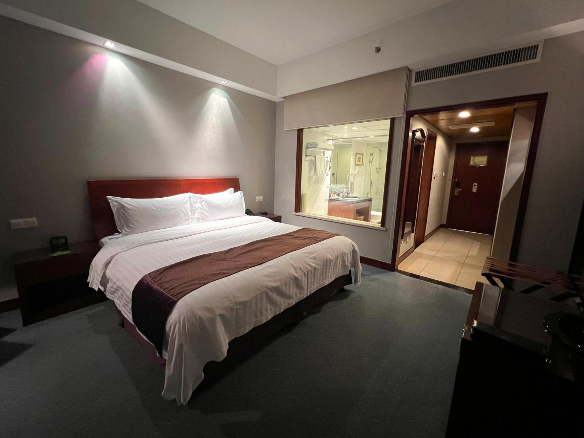Baolong Hotel Шанхай Экстерьер фото