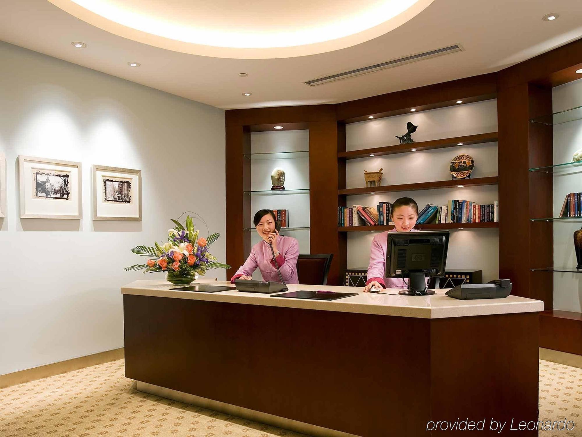 Baolong Hotel Шанхай Интерьер фото