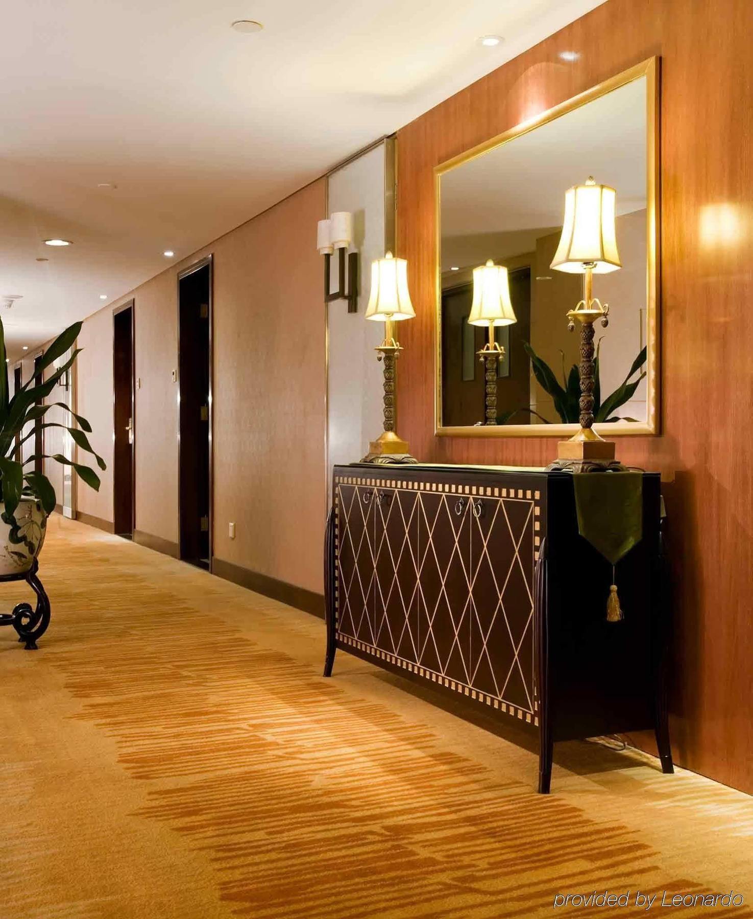 Baolong Hotel Шанхай Интерьер фото